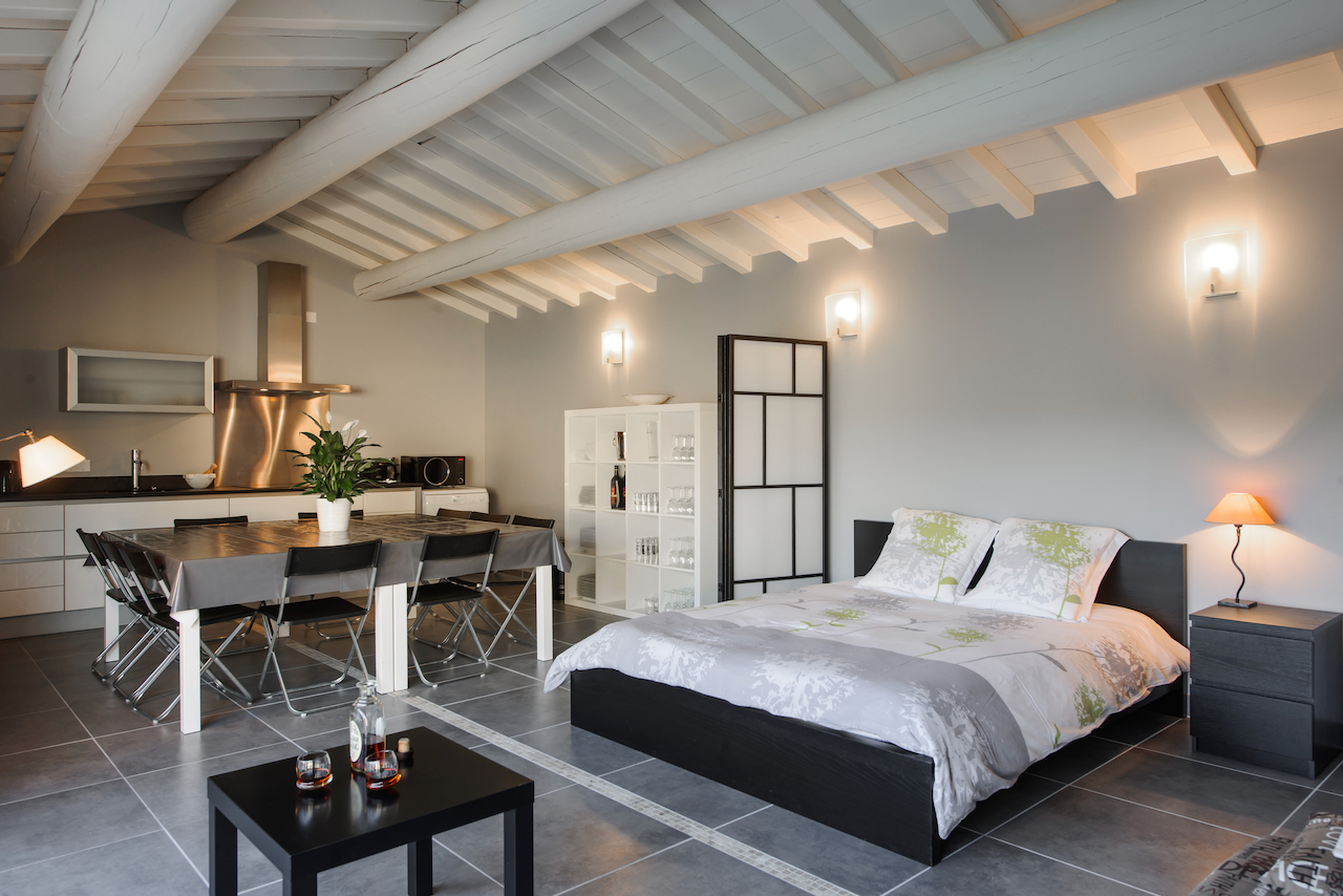 Studio indépendant avec kitchenette